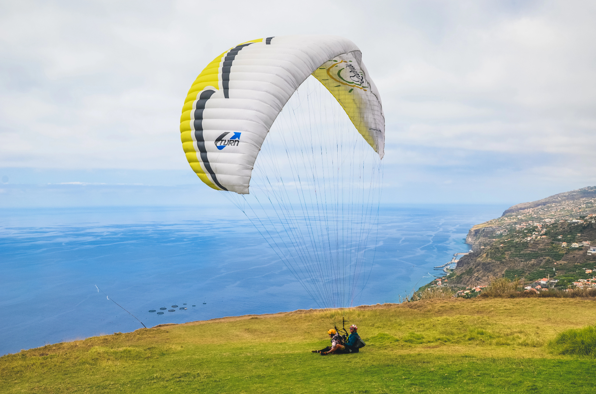 Za darilo je tandem paragliding izjemna izbira